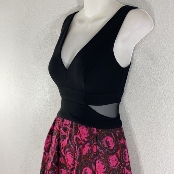 Xscape black floral jacquard cutout maxi gown - Picture 3 of 11